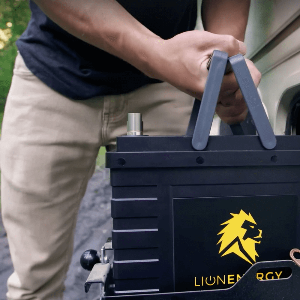 Lion Energy -Lion UT 1300 BT Battery (12V, 105Ah, LiFePO4)