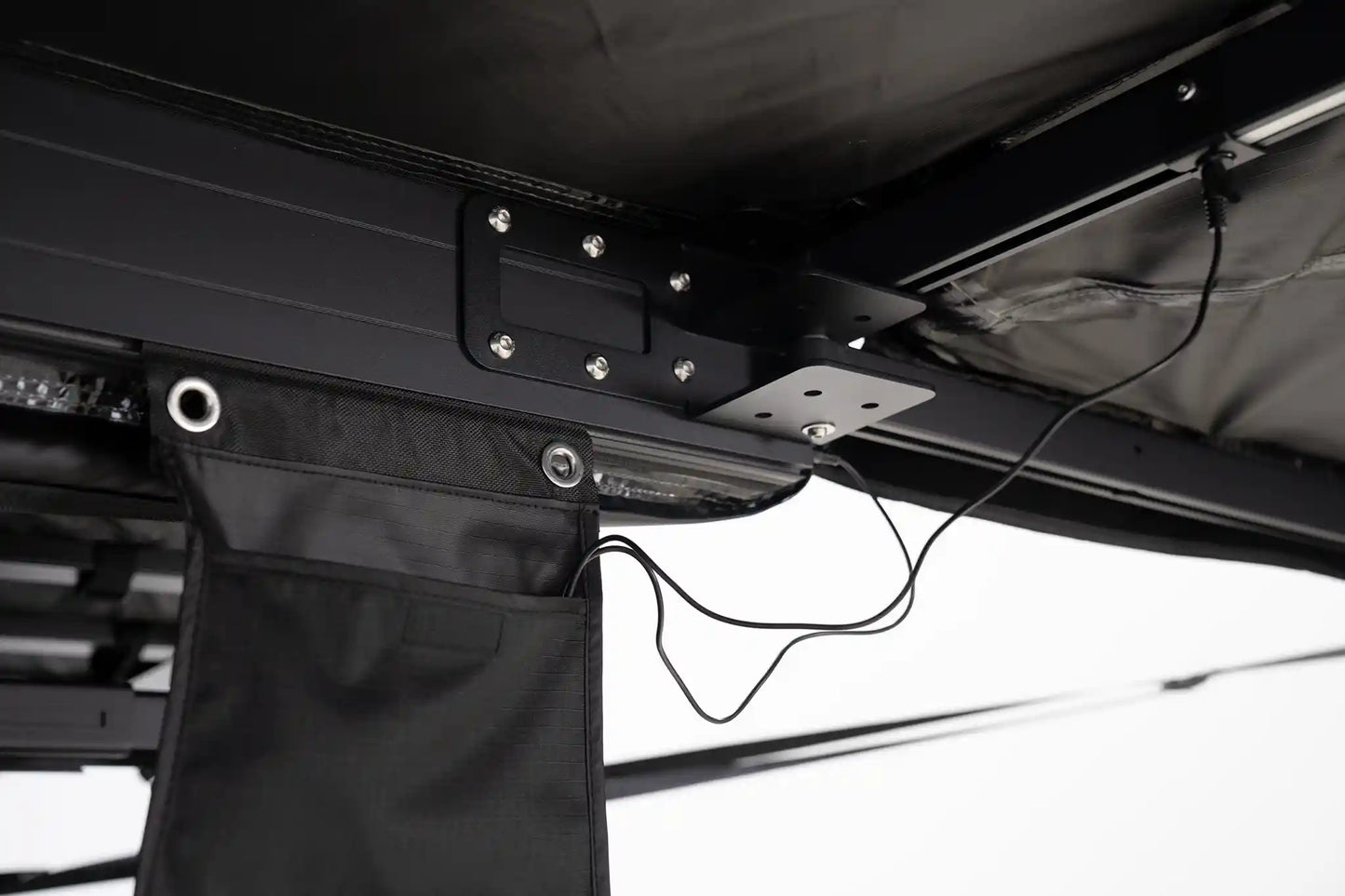 FSR 180 Tailgate Awning